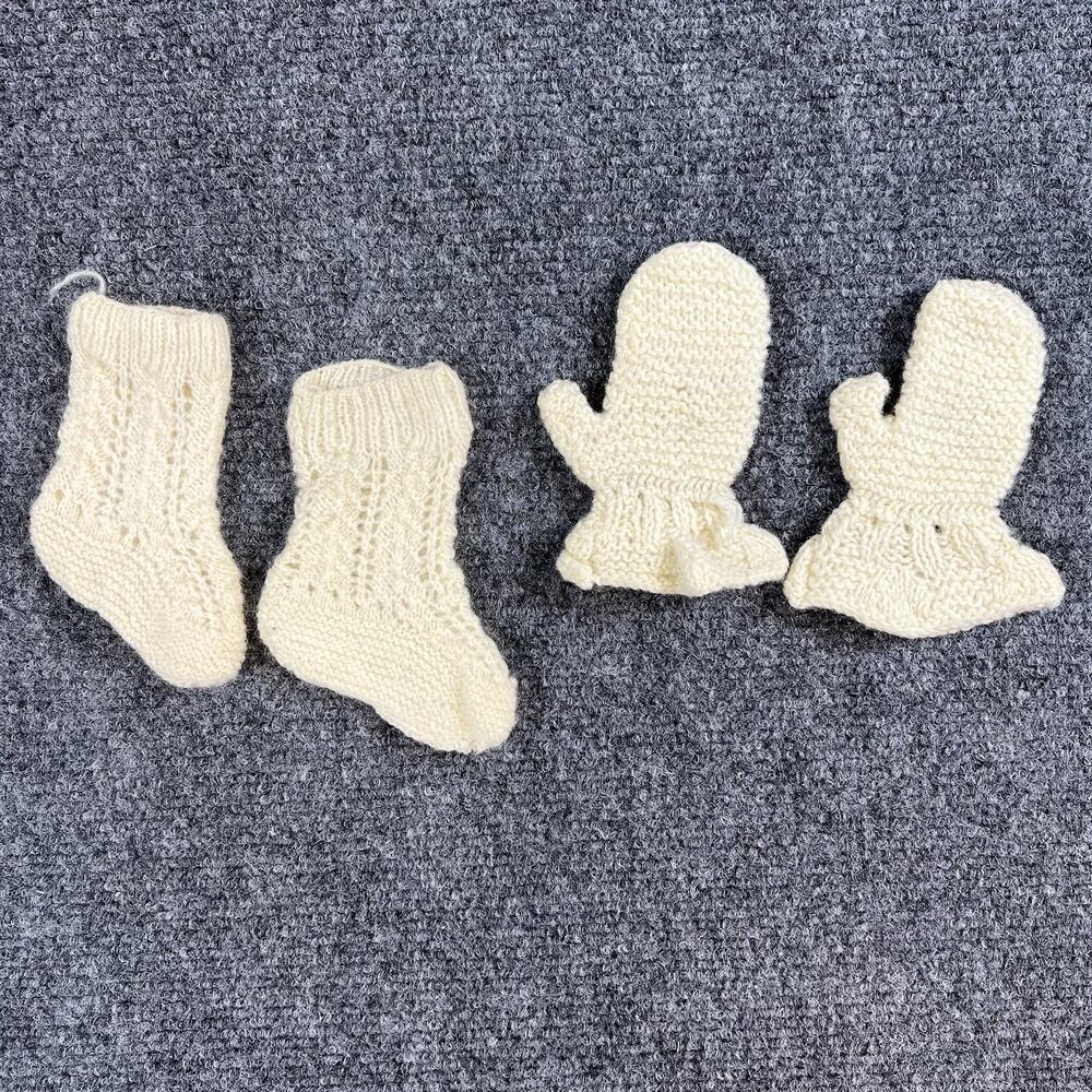 Vintage Baby Knit Booties & Mittens Set Cream Handmade 0-3 Months 1950s